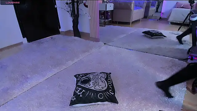 zephirahabney online show from 03-08-25, 05:54