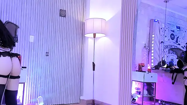 zephirahabney online show from 09-28-25, 03:17