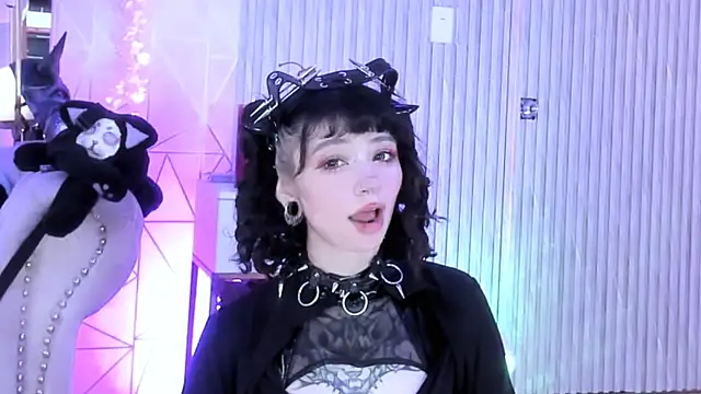 zephirahabney online show from 10-10-25, 02:49