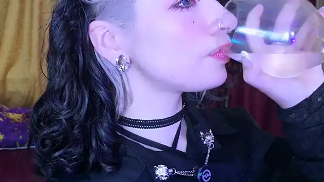 zephirahabney online show from 02-07-26, 04:11