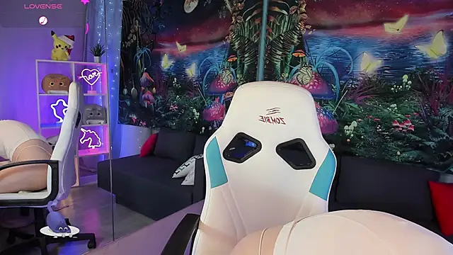 TiffanyBatson online show from 01-21-25, 11:35