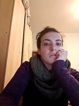 LadyMinnie online show from 11-13-25, 05:12