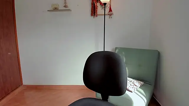 Lilabril online show from 12-20-24, 08:01