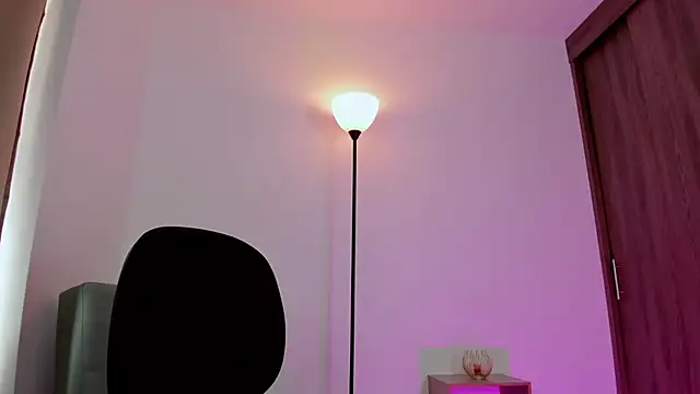 Lilabril online show from 02-07-25, 07:17