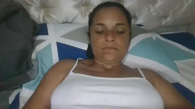 Snapshot of GiveLove1 chatting on 12-05-25, 03:37 GiveLove1 online show from 12-05-25, 03:37