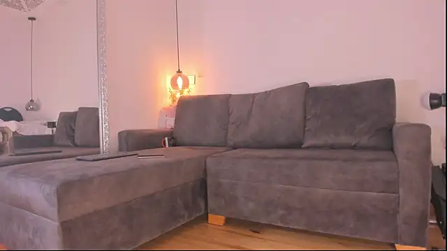 Isabella francoo online show from 11-07-25, 03:56