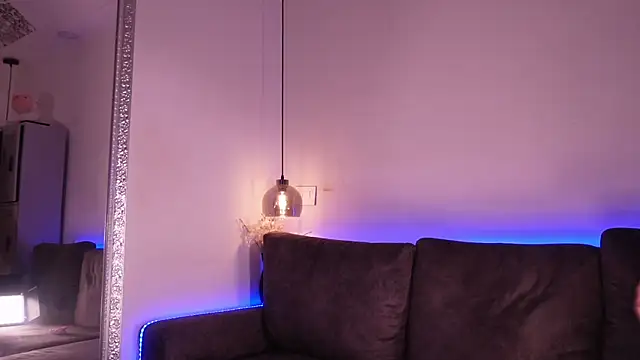 Snapshot of Isabella_francoo chatting on 06-13-26, 11:52 Isabella francoo online show from 06-13-26, 11:52