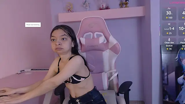 Snapshot of CharlotteMuller chatting on 09-28-25, 08:36 CharlotteMuller online show from 09-28-25, 08:36