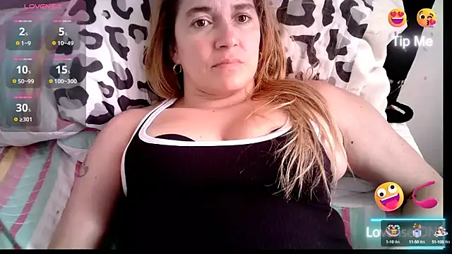 Izury Blondee online show from 03-08-25, 05:54