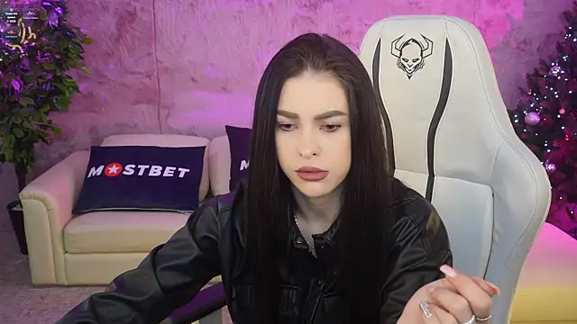 Tina Breeze online show from 12-29-24, 11:50