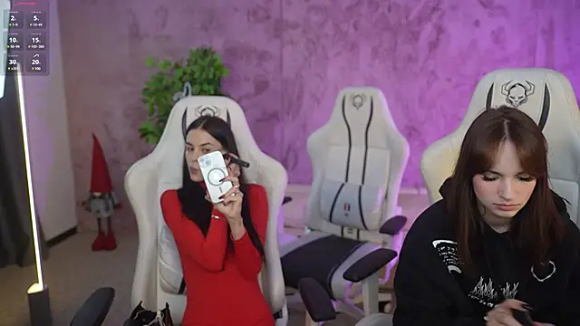 Tina Breeze online show from 01-17-25, 08:02