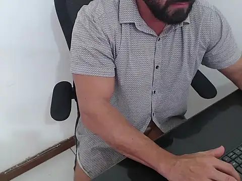 Snapshot of TopDaddy23 chatting on 03-04-26, 07:42 TopDaddy23 online show from 03-04-26, 07:42