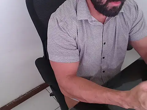 Snapshot of TopDaddy23 chatting on 03-17-26, 06:00 TopDaddy23 online show from 03-17-26, 06:00