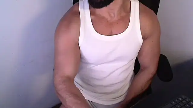 Snapshot of TopDaddy23 chatting on 06-28-26, 12:27 TopDaddy23 online show from 06-28-26, 12:27