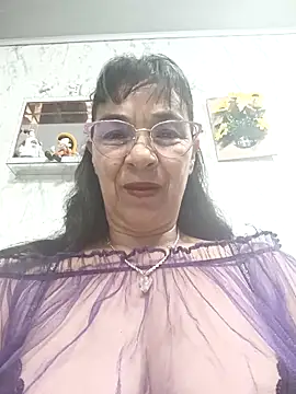 Snapshot of biancchi chatting on 03-27-26, 01:00 biancchi online show from 03-27-26, 01:00