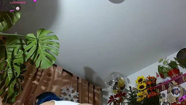 Evethereal online show from 12-14-24, 04:34