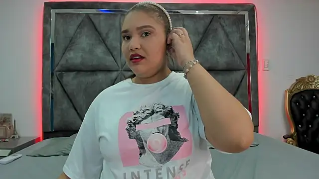 Danielaandximena online show from 12-22-24, 02:49