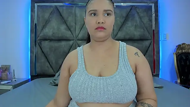 Danielaandximena online show from 12-31-24, 03:01