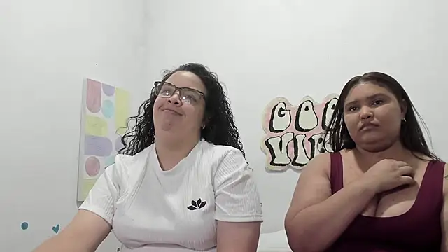 Danielaandximena online show from 02-06-26, 12:04