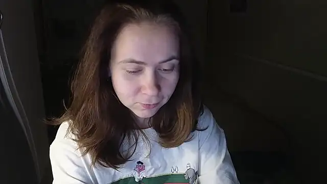 Snapshot of Riley_Roo chatting on 11-13-25, 05:01 Riley Roo online show from 11-13-25, 05:01