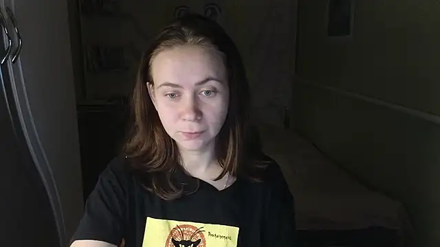 Snapshot of Riley_Roo chatting on 11-17-25, 04:46 Riley Roo online show from 11-17-25, 04:46