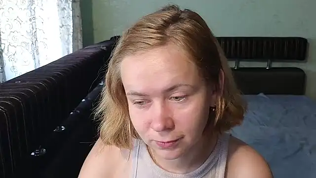 Snapshot of Riley_Roo chatting on 07-22-26, 07:11 Riley Roo online show from 07-22-26, 07:11
