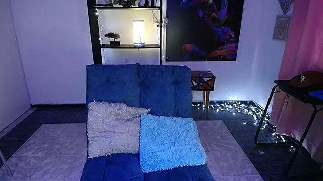 IsaBaileys  online show from 01-15-25, 07:01