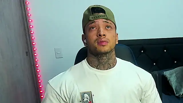 Stiven collins online show from 02-26-25, 06:15