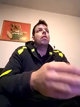 Knuffelstaaf123 online show from 01-09-25, 06:47