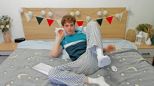 Fandi 777 online show from 03-06-25, 07:43