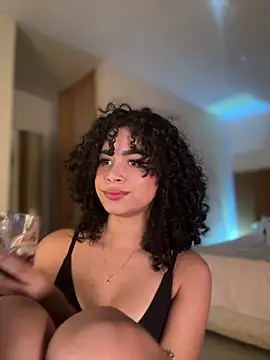 Lianh Benett online show from 12-23-24, 03:40