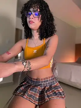 Lianh Benett online show from 01-08-25, 02:14