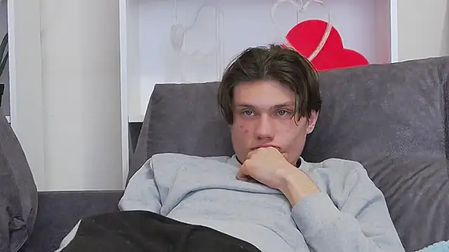 CalvinCay online show from 02-14-25, 06:34