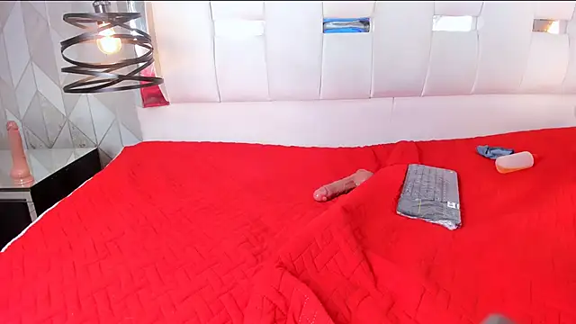 Snapshot of RileyThompson1 chatting on 02-02-25, 09:40 RileyThompson1 online show from 02-02-25, 09:40