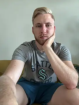 HotIceman2407 online show from 08-06-26, 11:23