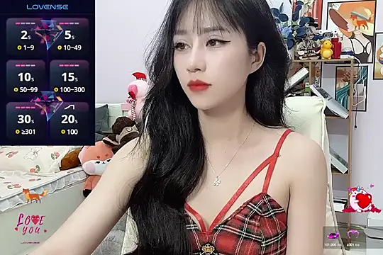  LLisa  online show from 01-08-25, 01:21