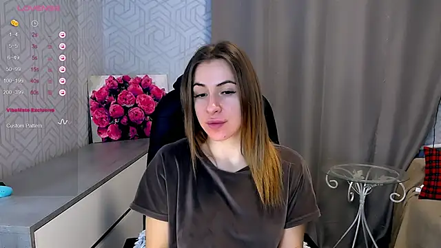 Snapshot of Naughty__Megan chatting on 02-03-25, 09:30 Naughty Megan online show from 02-03-25, 09:30