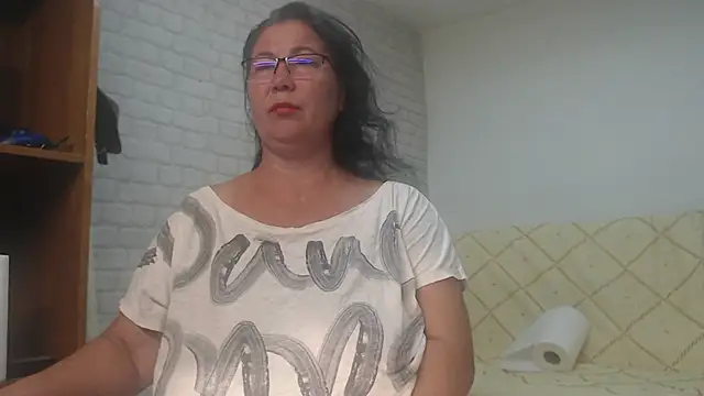 EmmaSquirt online show from 09-15-25, 05:29