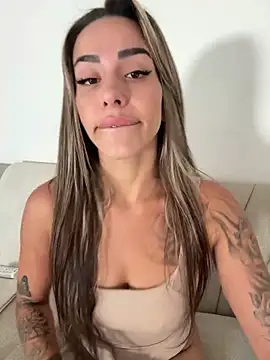 Alisa-Marie online show from 10-04-25, 08:34