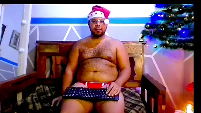 Snapshot of Evert_hairyboy chatting on 12-16-25, 06:35 Evert hairyboy online show from 12-16-25, 06:35