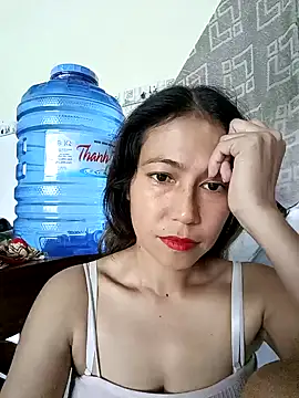 Snapshot of 2HotAsain4u chatting on 12-05-24, 01:25 2HotAsain4u online show from 12-05-24, 01:25