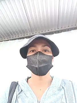 Snapshot of 2HotAsain4u chatting on 12-19-24, 01:39 2HotAsain4u online show from 12-19-24, 01:39