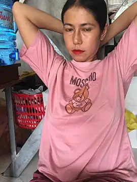 Snapshot of 2HotAsain4u chatting on 12-29-24, 01:34 2HotAsain4u online show from 12-29-24, 01:34