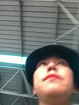 Snapshot of 2HotAsain4u chatting on 01-02-25, 04:30 2HotAsain4u online show from 01-02-25, 04:30