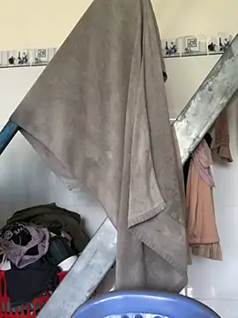 Snapshot of 2HotAsain4u chatting on 01-05-25, 01:45 2HotAsain4u online show from 01-05-25, 01:45