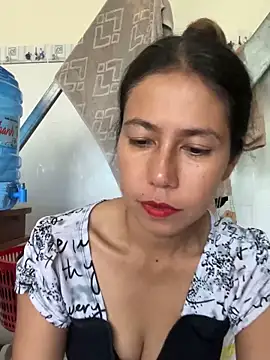 Snapshot of 2HotAsain4u chatting on 01-21-25, 01:29 2HotAsain4u online show from 01-21-25, 01:29