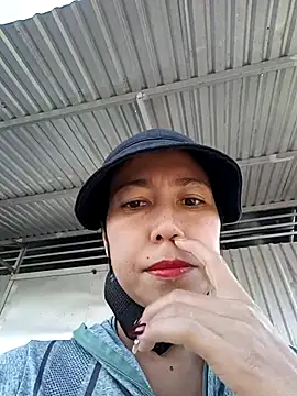 Snapshot of 2HotAsain4u chatting on 02-21-25, 01:55 2HotAsain4u online show from 02-21-25, 01:55