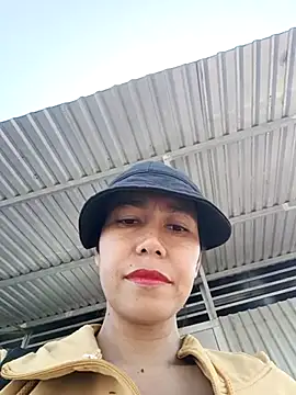 Snapshot of 2HotAsain4u chatting on 02-28-25, 02:20 2HotAsain4u online show from 02-28-25, 02:20