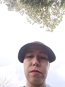 Snapshot of 2HotAsain4u chatting on 10-14-25, 03:07 2HotAsain4u online show from 10-14-25, 03:07