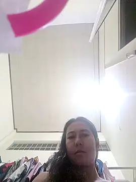 Snapshot of 2HotAsain4u chatting on 12-01-25, 10:04 2HotAsain4u online show from 12-01-25, 10:04